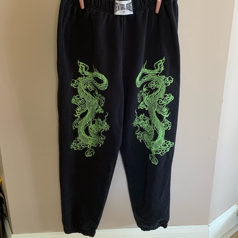 NEW GIRL ORDER joggers with graphic design